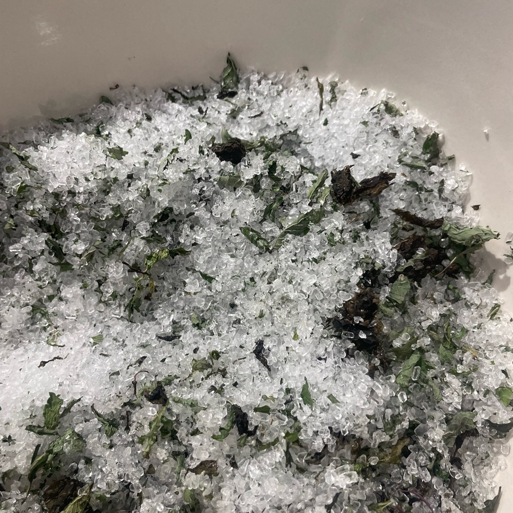 Hibiscus Lime Infused Bath Soak - 200g - Picture 5 of 5